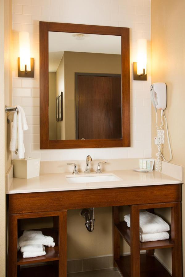 King Room Non-Smoking