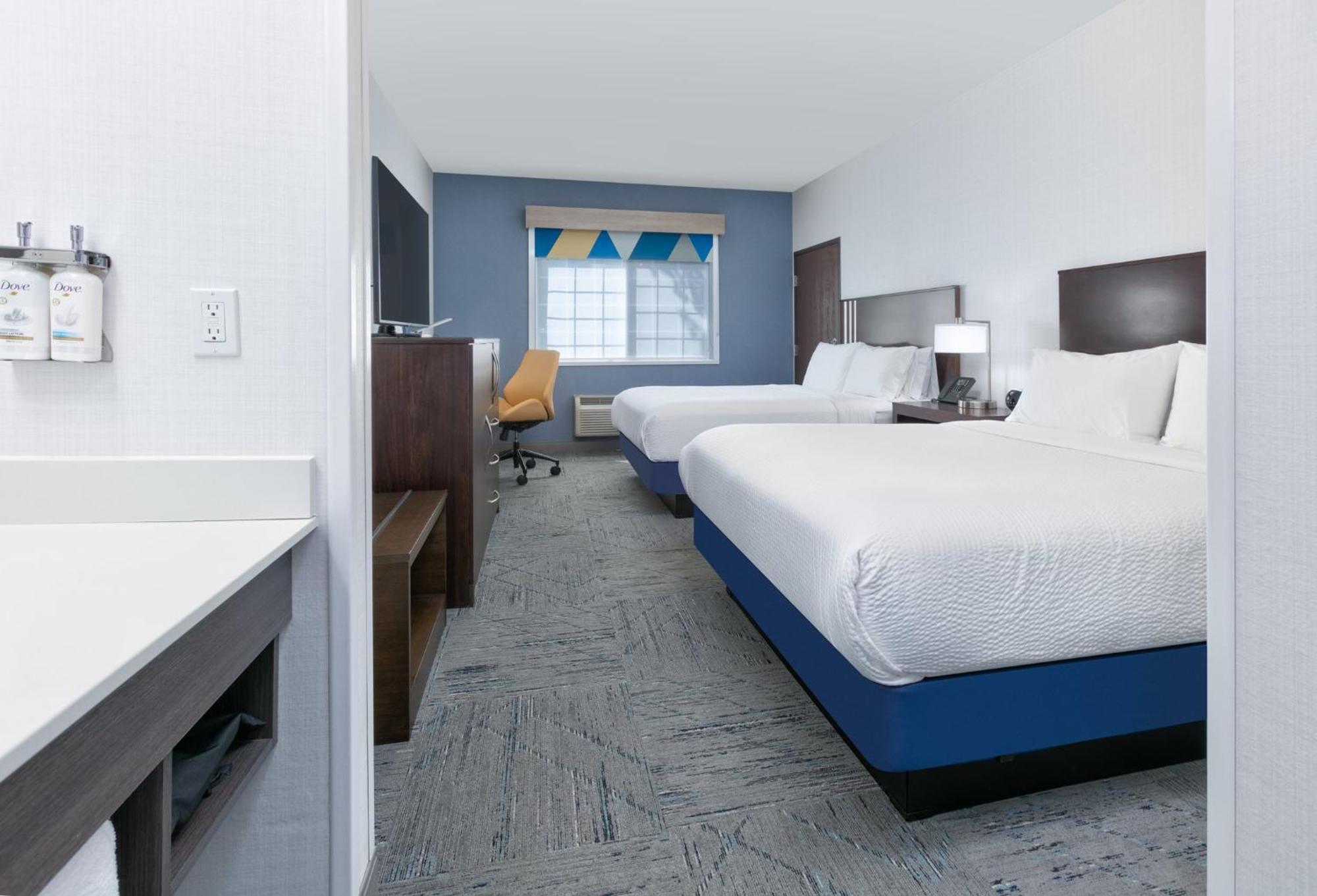 Standard Room Two Queen Beds